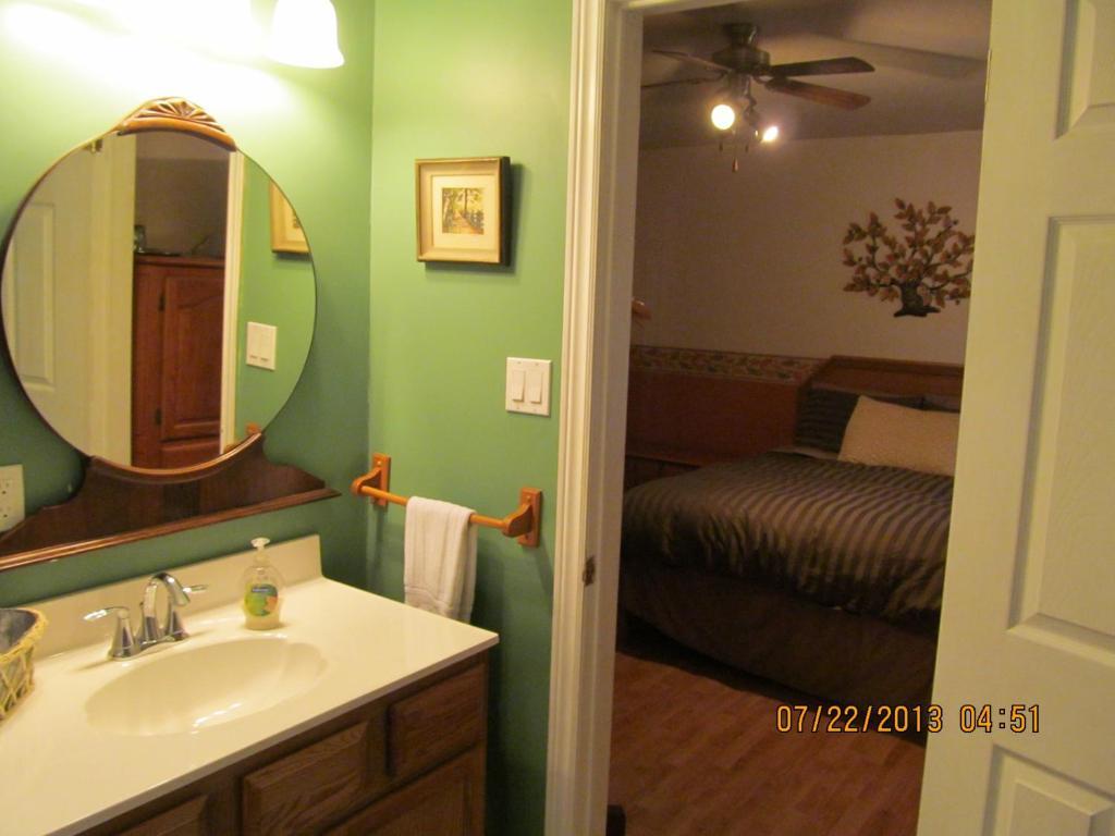 Twin Pines Bed And Breakfastピーターボロ 部屋 写真